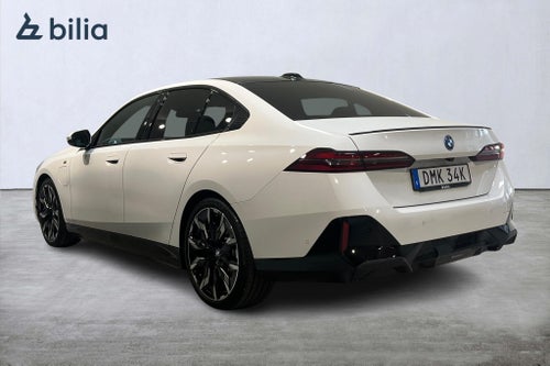 BMW 530e xDrive SEDAN