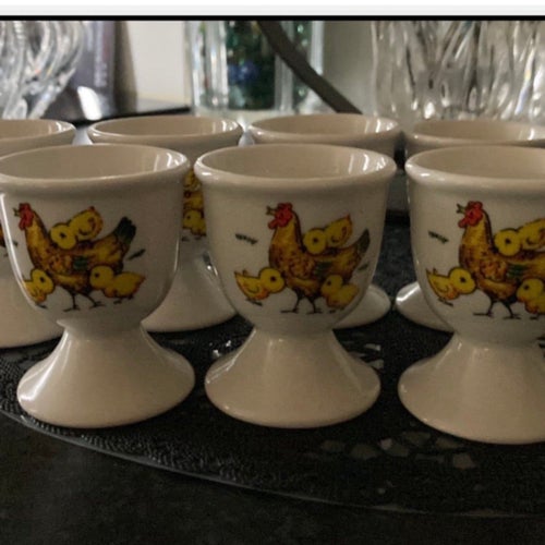 7st Påsk Äggkoppar med höna/kycklingmotiv från ca 1980-talet i Kanonskick!