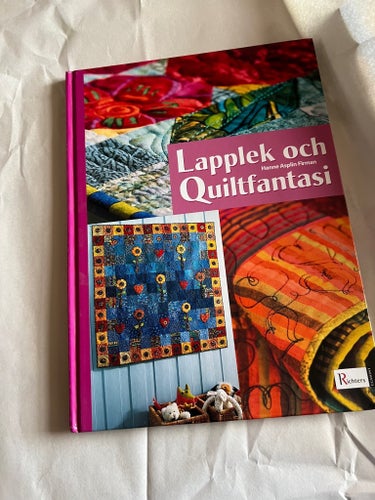 Lapplek och Quiltfantasi av Hanne Asplin Firman, 2005