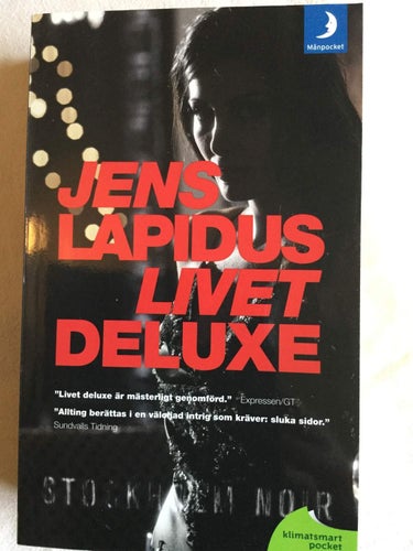 Jens Lapidus - Livet DeLuxe (2012) Pocket (nyskick)