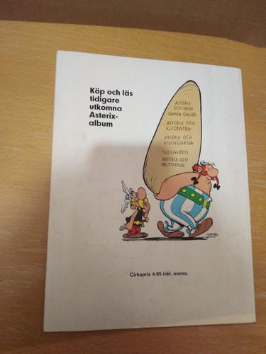 Asterix 1971 nr 6 Asterix drar i fält. Very Fine