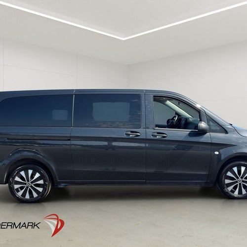 Mercedes-Benz Vito Tourer 116 4x4 9-Sit Värm Drag B-Kam MOMS