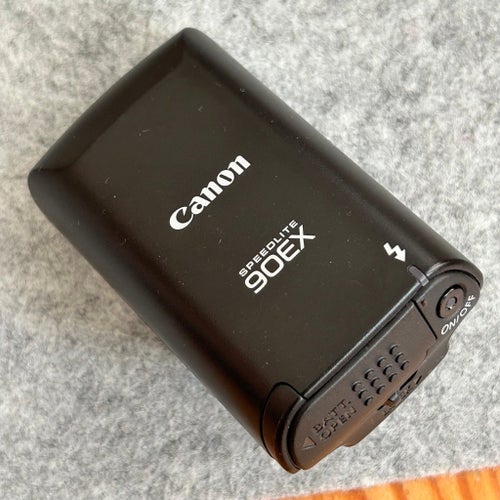 Canon Speedlite 90EX-Blixt