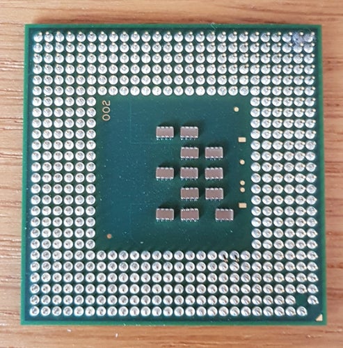 Dator CPU Intel Celeron M 750 SL7S9 Processor