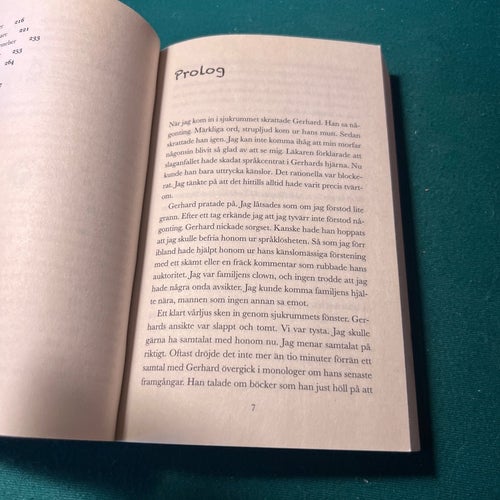Röd kärlek av Maxim Leo