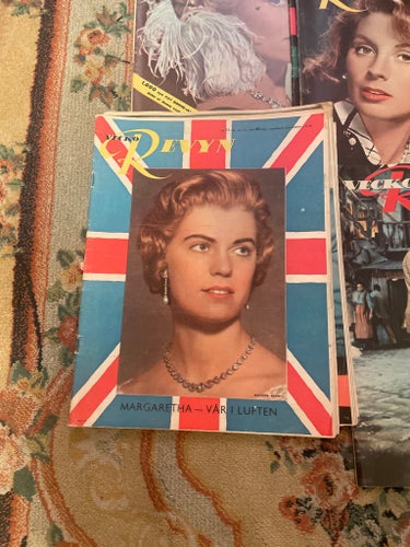 Vecko Revyn Tidningar