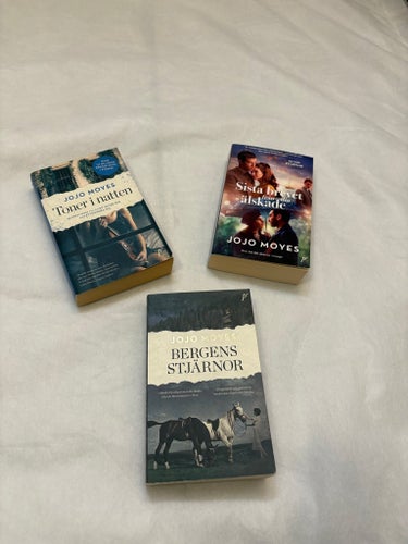 Tre böcker av Jojo Moyes