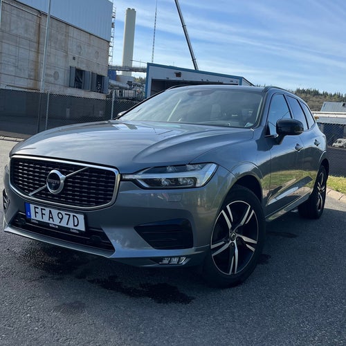 Volvo XC60 B5 AWD R-Design, Panorama, B&W