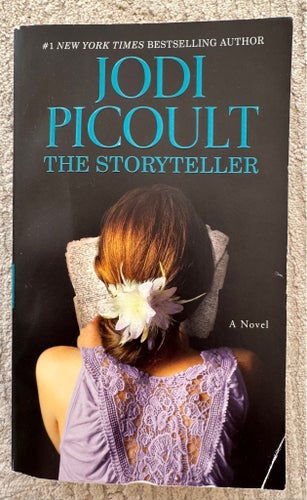 The Storyteller - Jodi Picoult - mass paperback