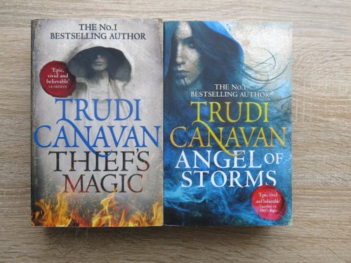Trudi Canavan: Thief's Magic & Angel of Storms - Fantasyböcker