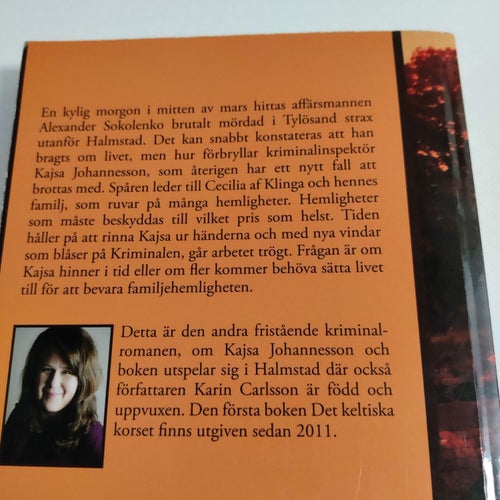 Den ryska tsaren av Carlsson, Karin (hft) deckare Halmstad