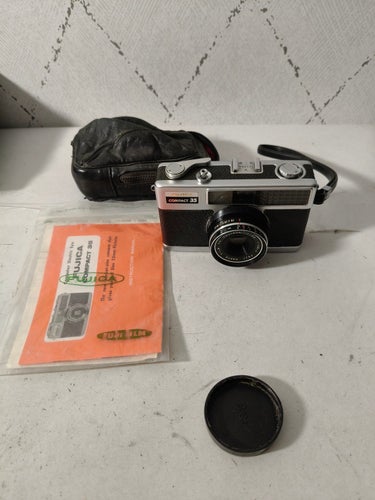 FUJICA COMPACT 35 Rangefinder Film Camera 38mm f2.8