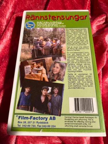 Rännstensungar med Cornelis Vreeswijk - Originalfilm på VHS