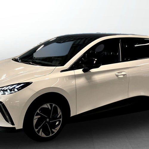 MG 4 Electric Long Range LUX 64 KWH