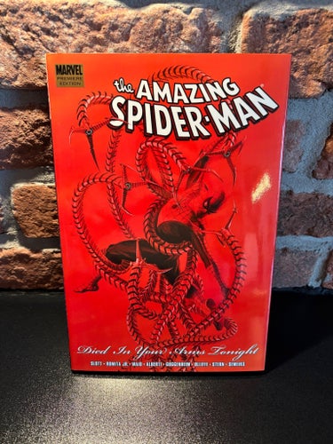 The Amazing Spider-Man: Died In Your Arms Tonight av Slott, Romita Jr., Waid,