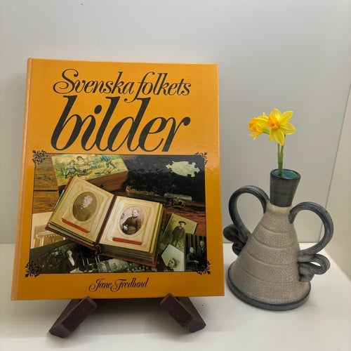 Svenska folkets bilder av Jane Fredlund – rikt illustrerad kulturhistoria