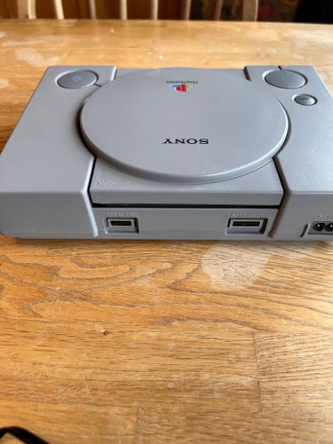 Sony PlayStation 1 Konsol nyare modell