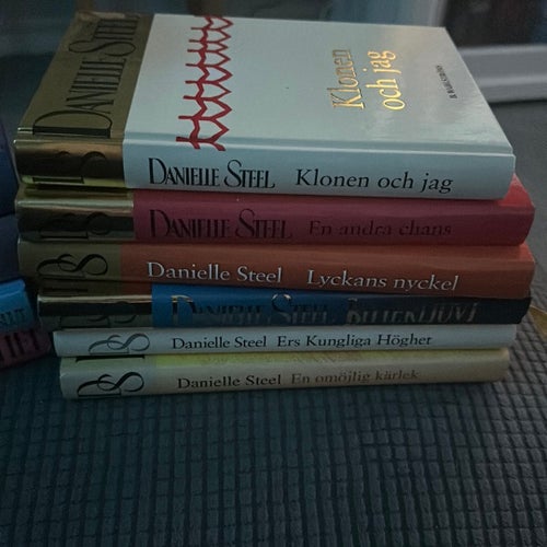 Danielle Steel - LOT 1 -4 📕 📚 -