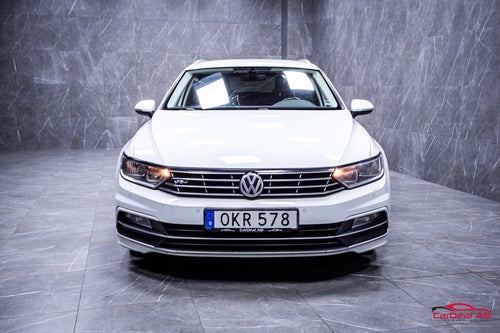 Volkswagen Passat 2.0 TDI 4Motion R-Line Kamera CarPlay Delläder Drag