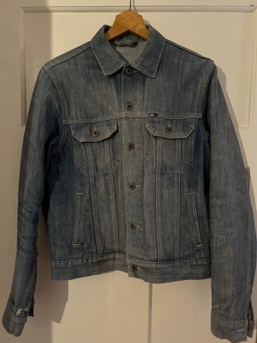 Tommy Hilfiger blå jacka, storlek M