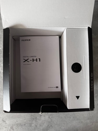Fujifilm X-H1 + VPB-XH1 Power Booster Grip