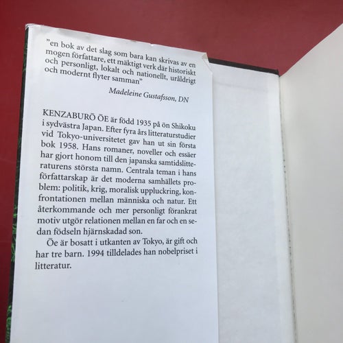 M/T OCH BERÄTTELSEN OM SKOGENS UNDER Kenzaburo Oe 1995