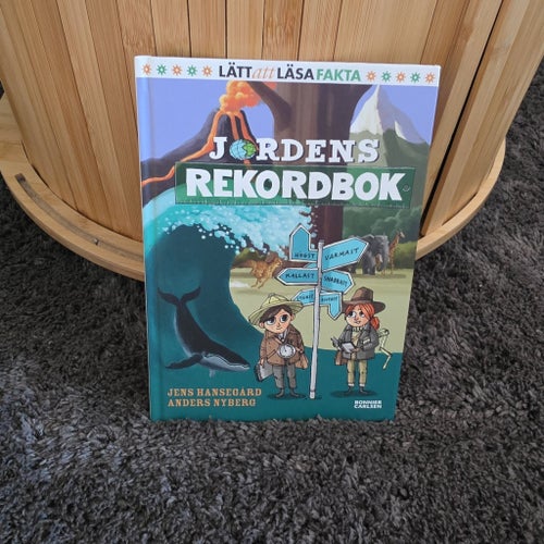 Jordens rekordbok av Jens Hansegård och Anders Nyberg