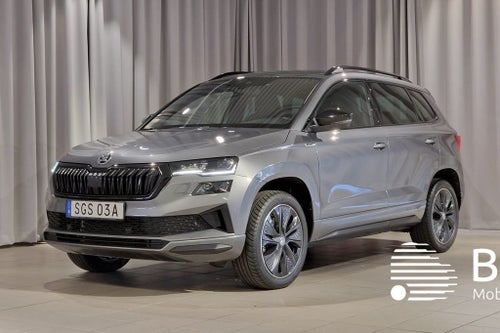 Škoda Karoq Sportline | P-värmare | Drag | Navi | Matrix