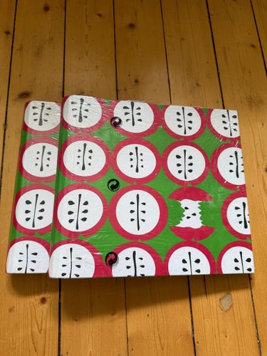 2 st album från Ikea