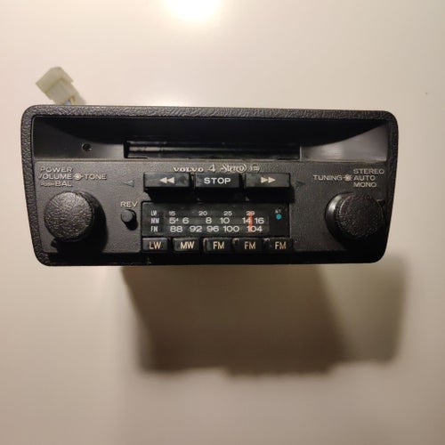 Volvo 4 Stereo (RX-911VQ) – Originalbilstereo till Volvo 240 / 740