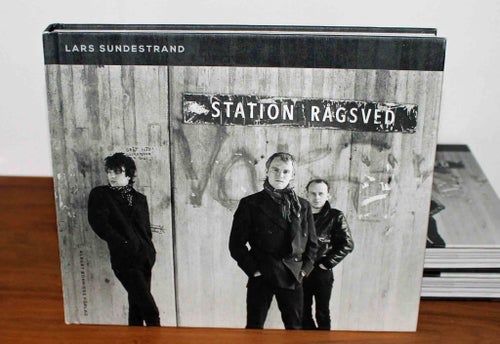 TILLFÄLLE! NY/OLÄST!!! Station Rågsved, fotobok om Ebba Grön med Thåström.