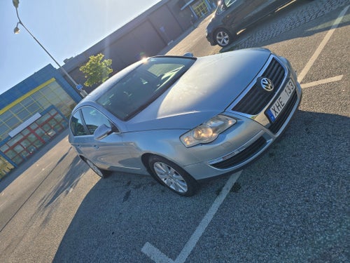 Volkswagen Passat 2.0 FSI Manuell