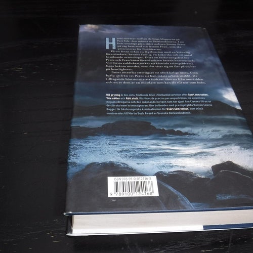 Blå gryning författare Ann Cleeves