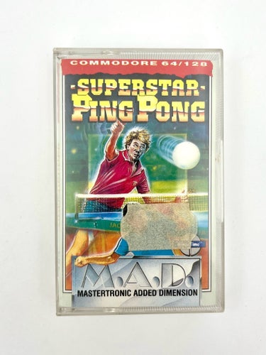 Commodore 64/128 med Superstar Ping Pong kasette spel