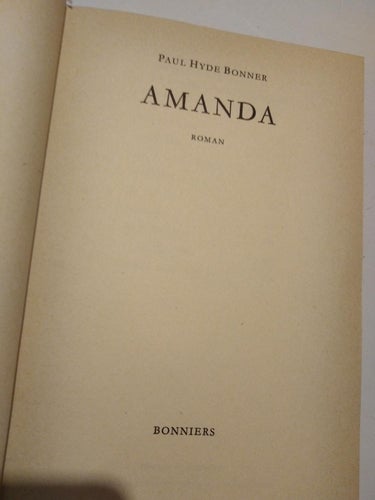 Amanda - Paul Hyde Bonner. bok, inbunden Very Fine