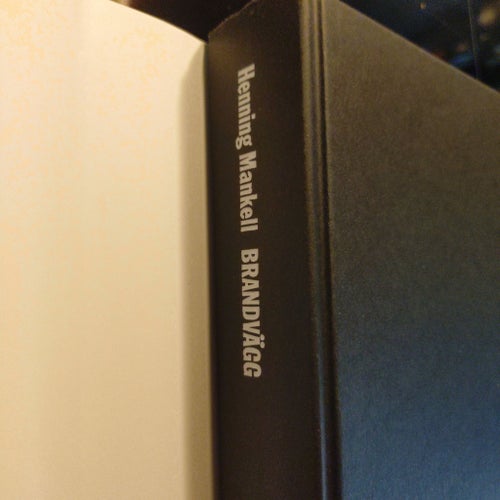 Brandvägg av Henning Mankell
