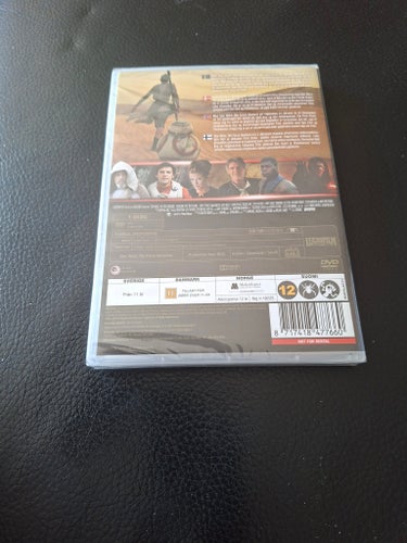 Star Wars: The Force Awakens DVD