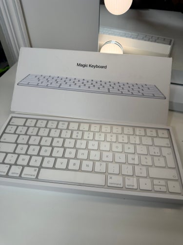 Apple Magic Keyboard white