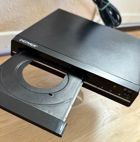 SISTA CHANSEN - Denver DVD-spelare + HDMI kabel (OBS läs beskrivning i annons)