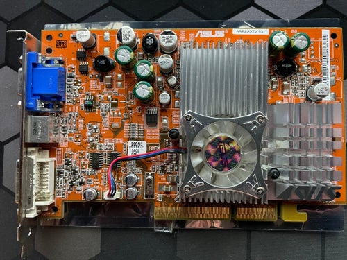 ASUS ATI Radeon 9600 XT 128Mb AGP-grafikkort