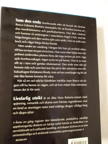 Livsfarlig utsikt av Nora Roberts, inbunden bok med skyddsomslag Very Fine