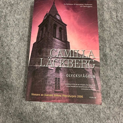 Camilla Läckberg - Olycksfågeln
