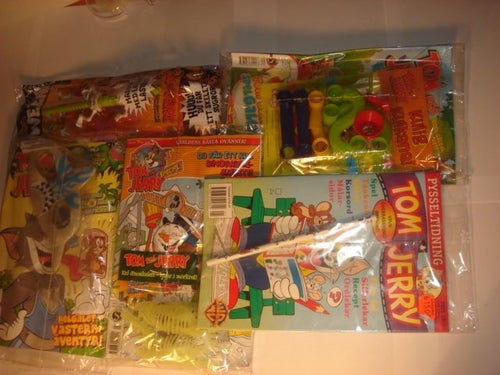 5 st TOM & JERRY I ORIGINAL PLAST m leksak 2009 Nr 6-9mm.