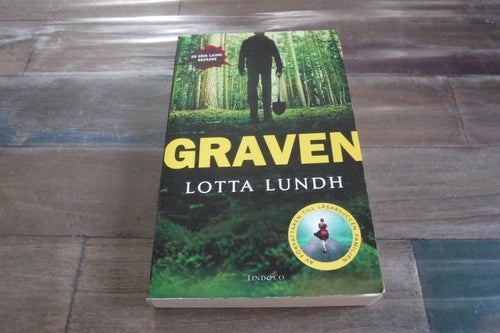 Graven författare Lotta Lundh