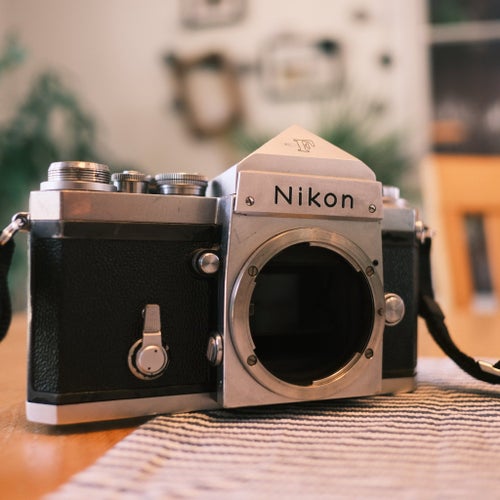 Nikon F med mätarlöst prisma