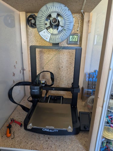 Creality Ender 3 V3, med skåp.