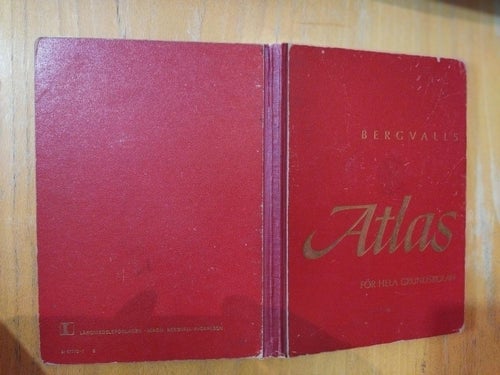 Bergvalls atlas för hela grundskolan. Very Good+