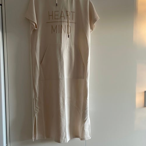 Beige klänning