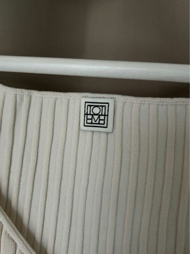 Toteme Bolzano-topp NWOT