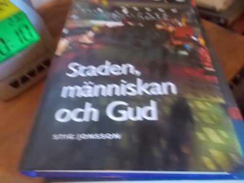 EN INBUNDEN BOK STIG JONSSON STADEN MÄNNISKAN OCH GUD